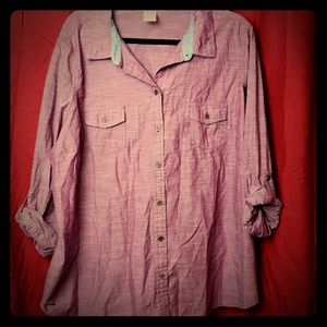 Fitted Lightweight Button Down Shirt